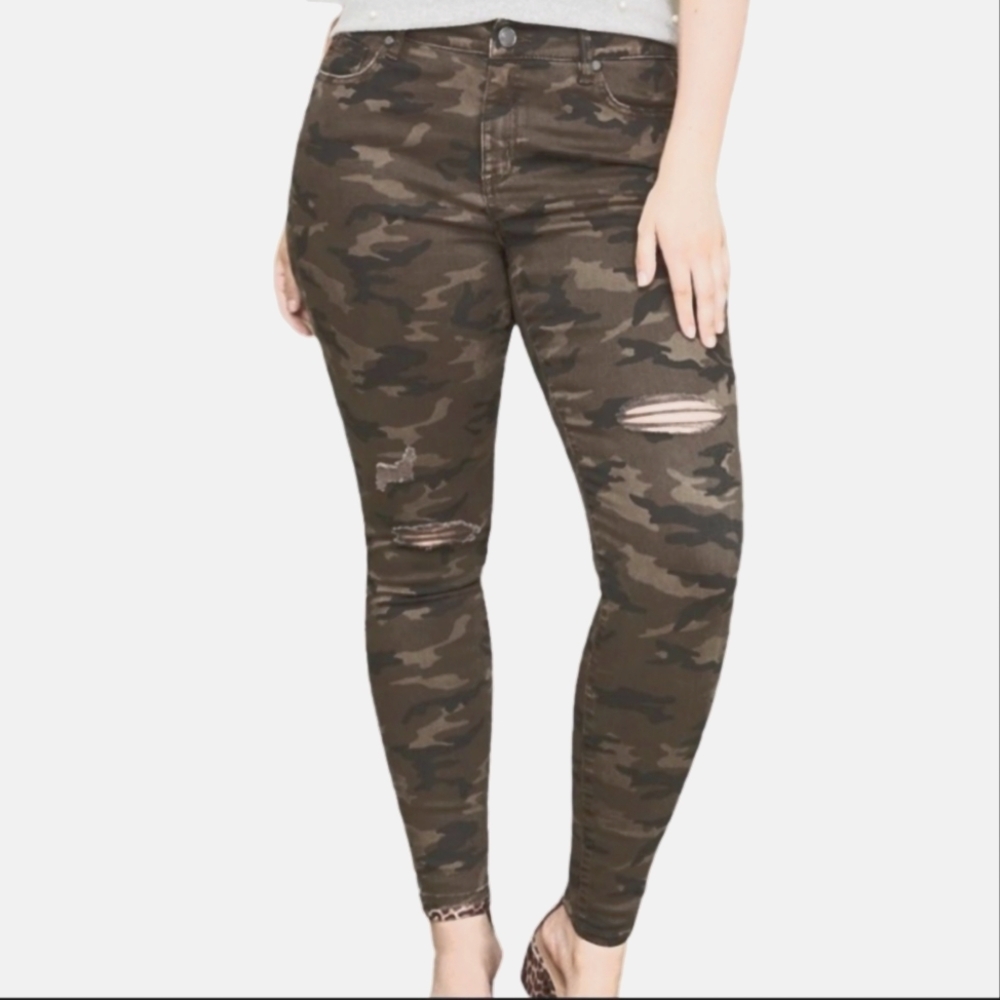 LANE BRYANT Distressed Camo Midrise Stretch Skinny 24